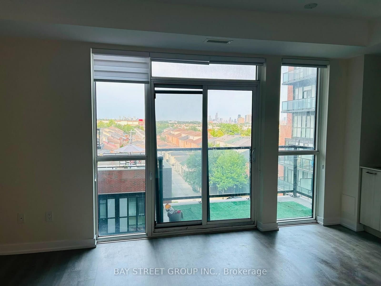 2300 St Clair Avenue W, Unit 515 thumbnail 28