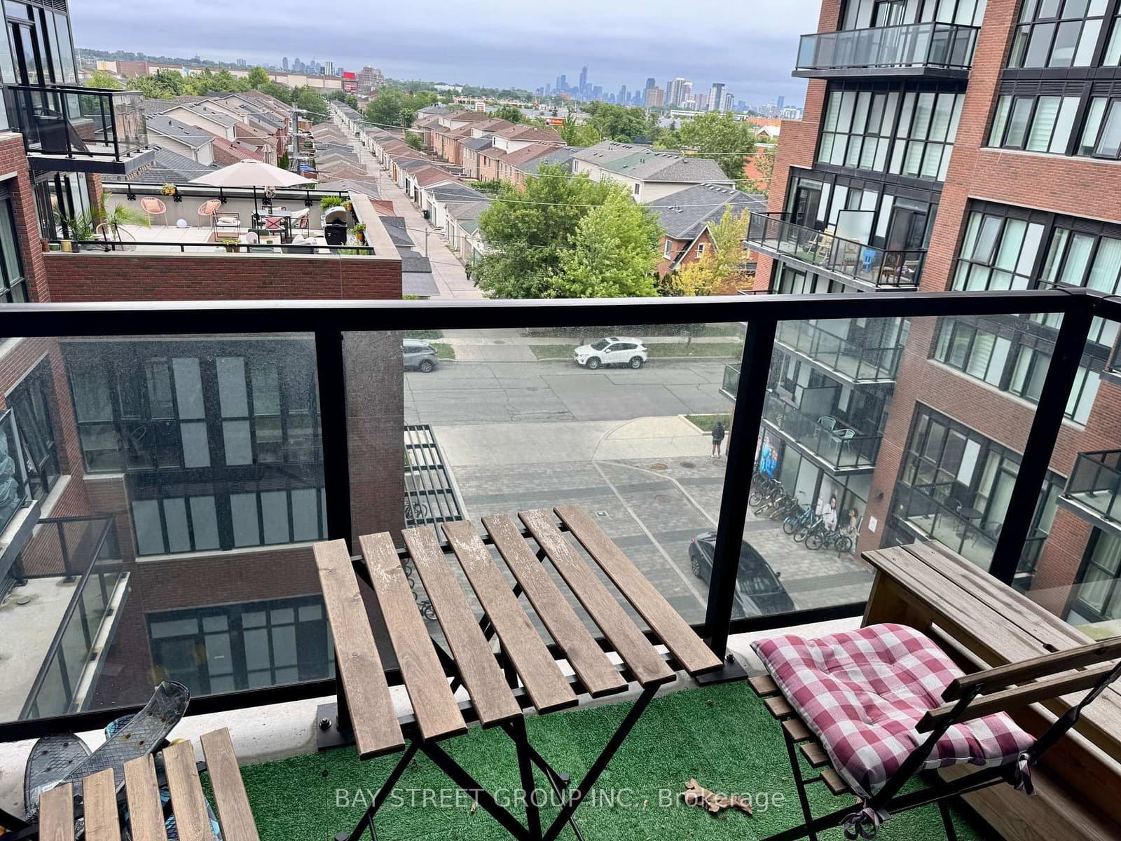2300 St Clair Avenue W, Unit 515 thumbnail 36