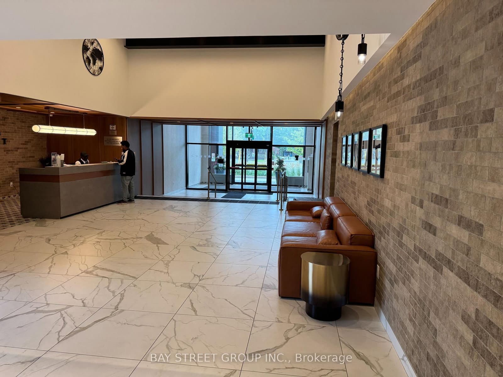 2300 St Clair Avenue W, Unit 515 thumbnail 4