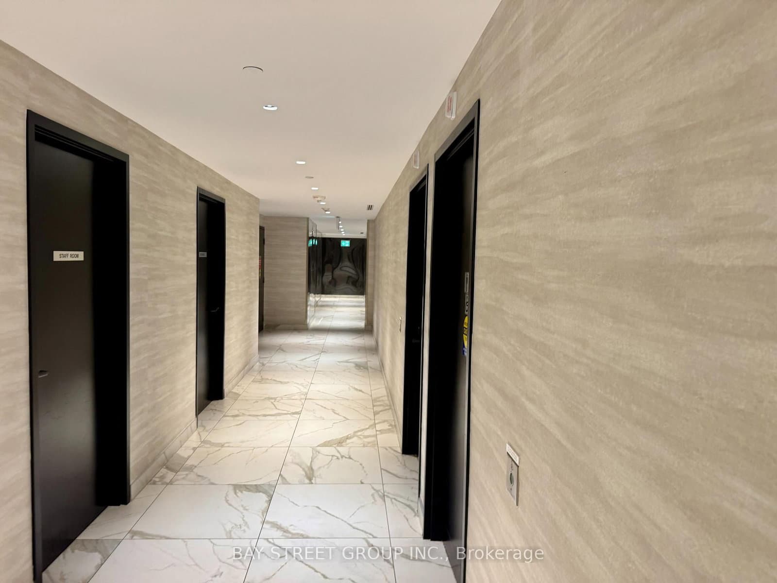 2300 St Clair Avenue W, Unit 515 thumbnail 8