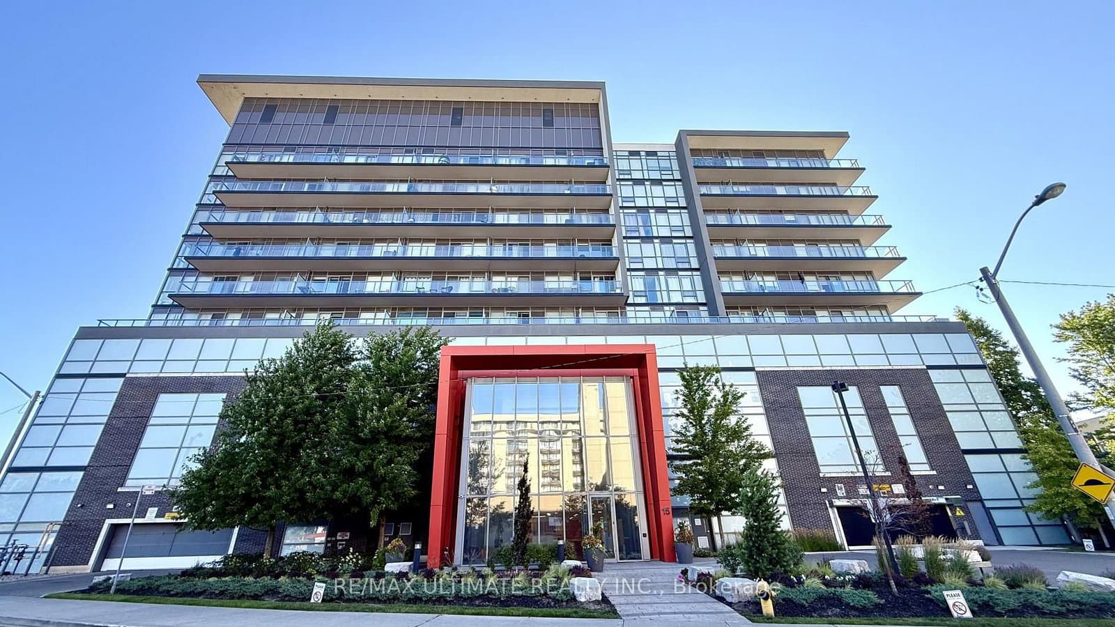 15 James Finlay Way, Unit 723 - Image 1