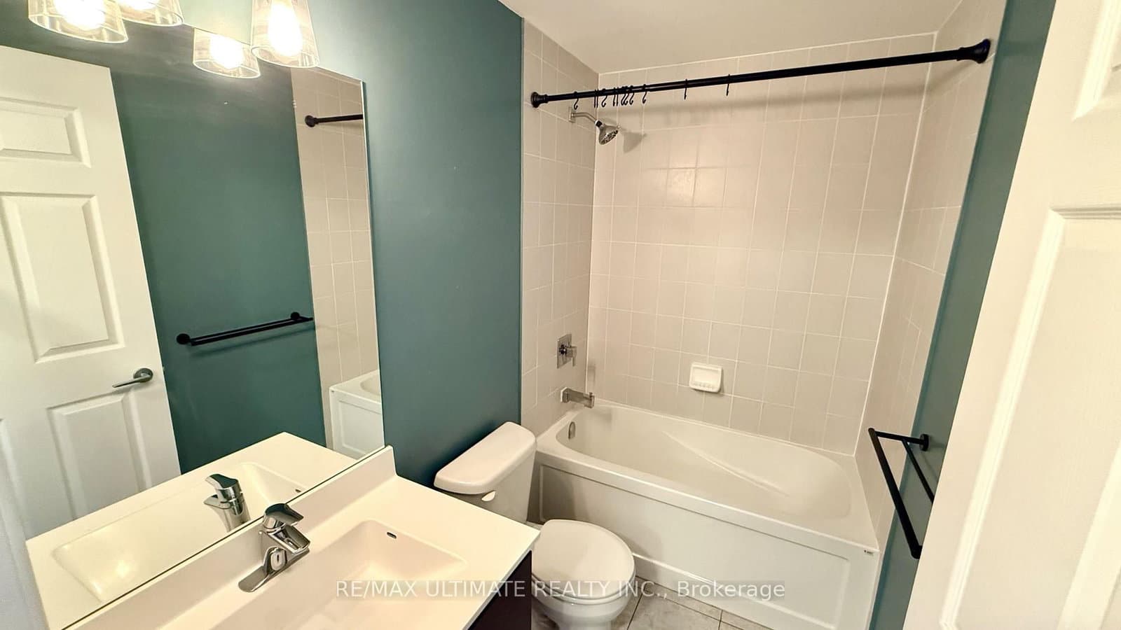 15 James Finlay Way, Unit 723 thumbnail 10