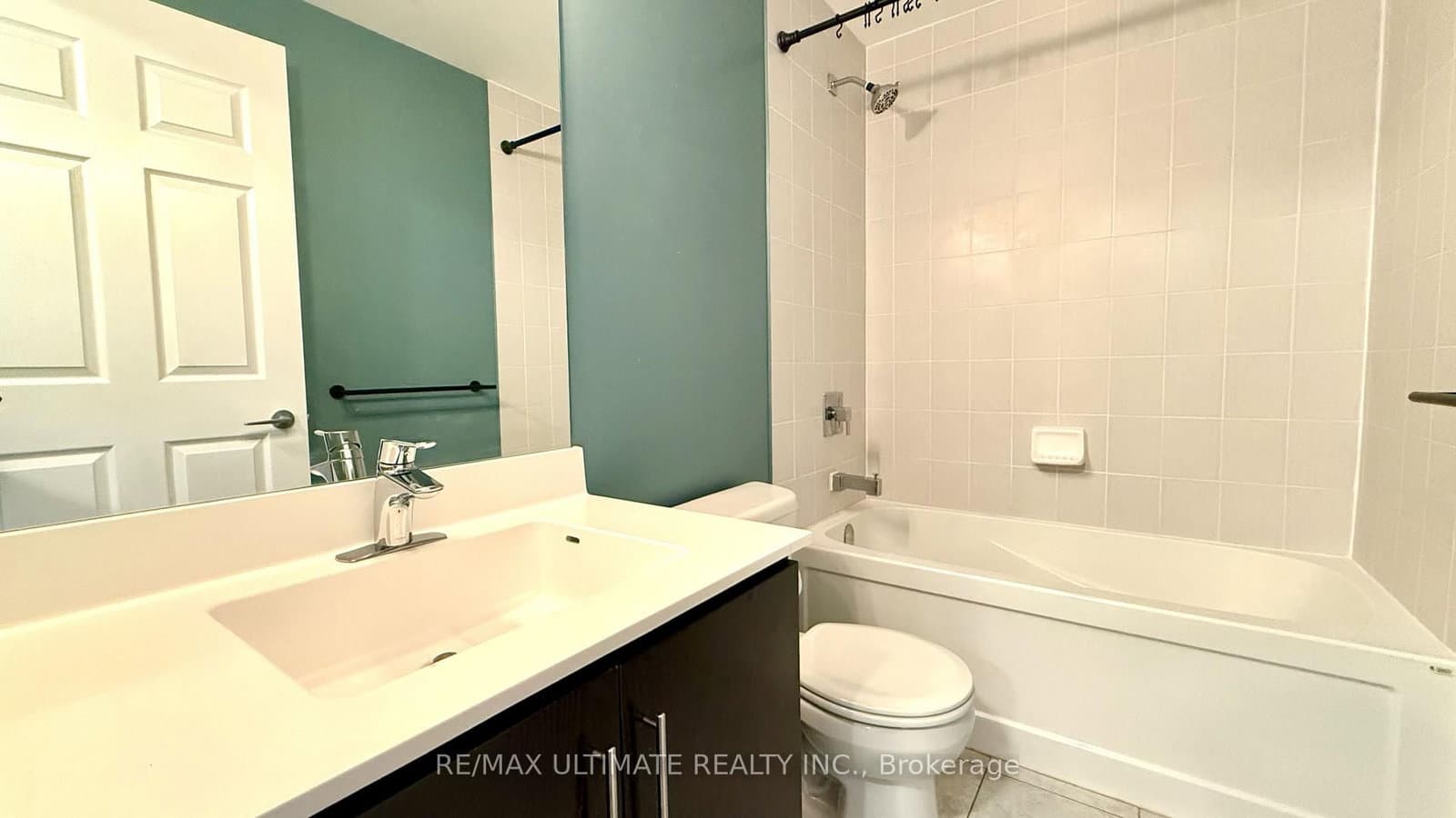 15 James Finlay Way, Unit 723 thumbnail 11