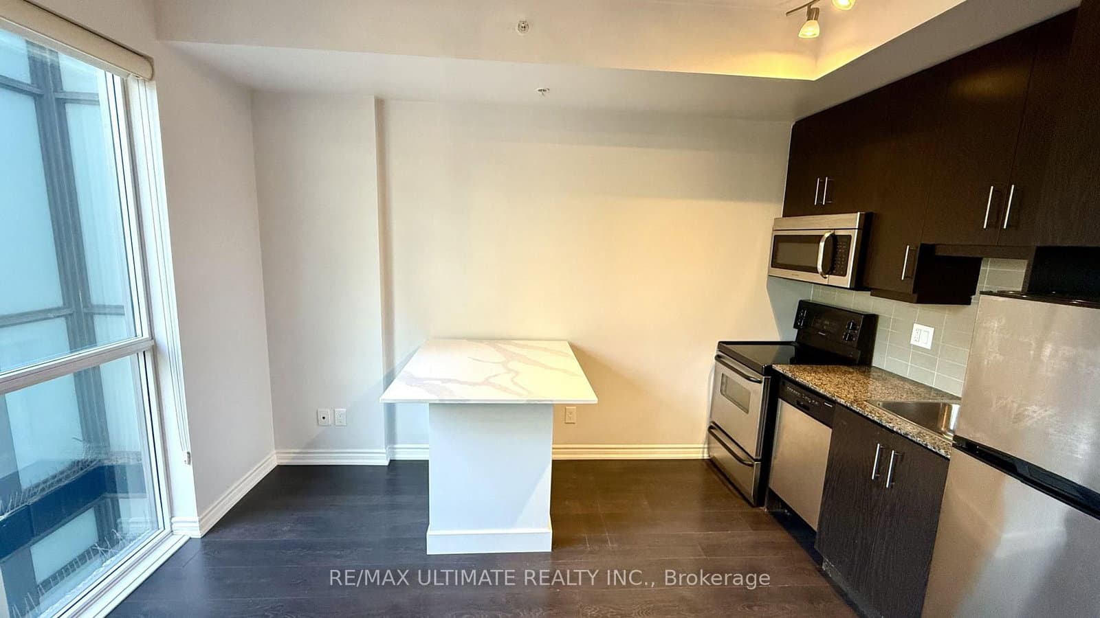 15 James Finlay Way, Unit 723 thumbnail 17