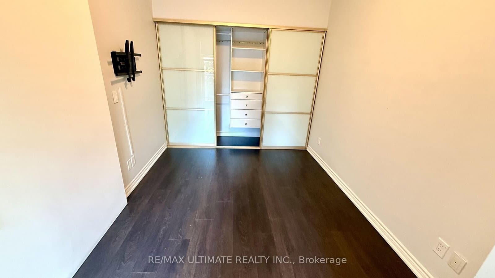 15 James Finlay Way, Unit 723 thumbnail 27