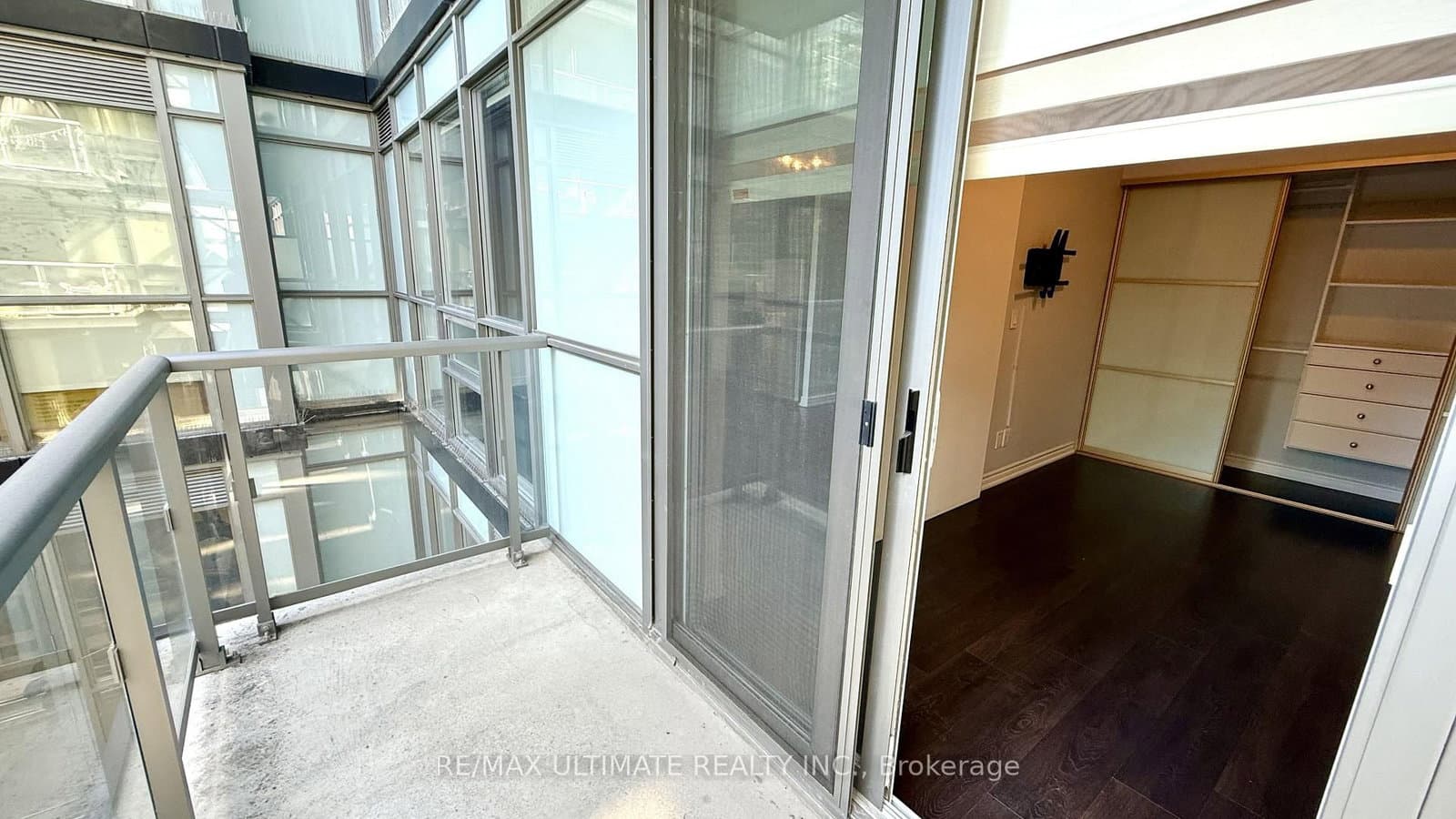 15 James Finlay Way, Unit 723 thumbnail 31