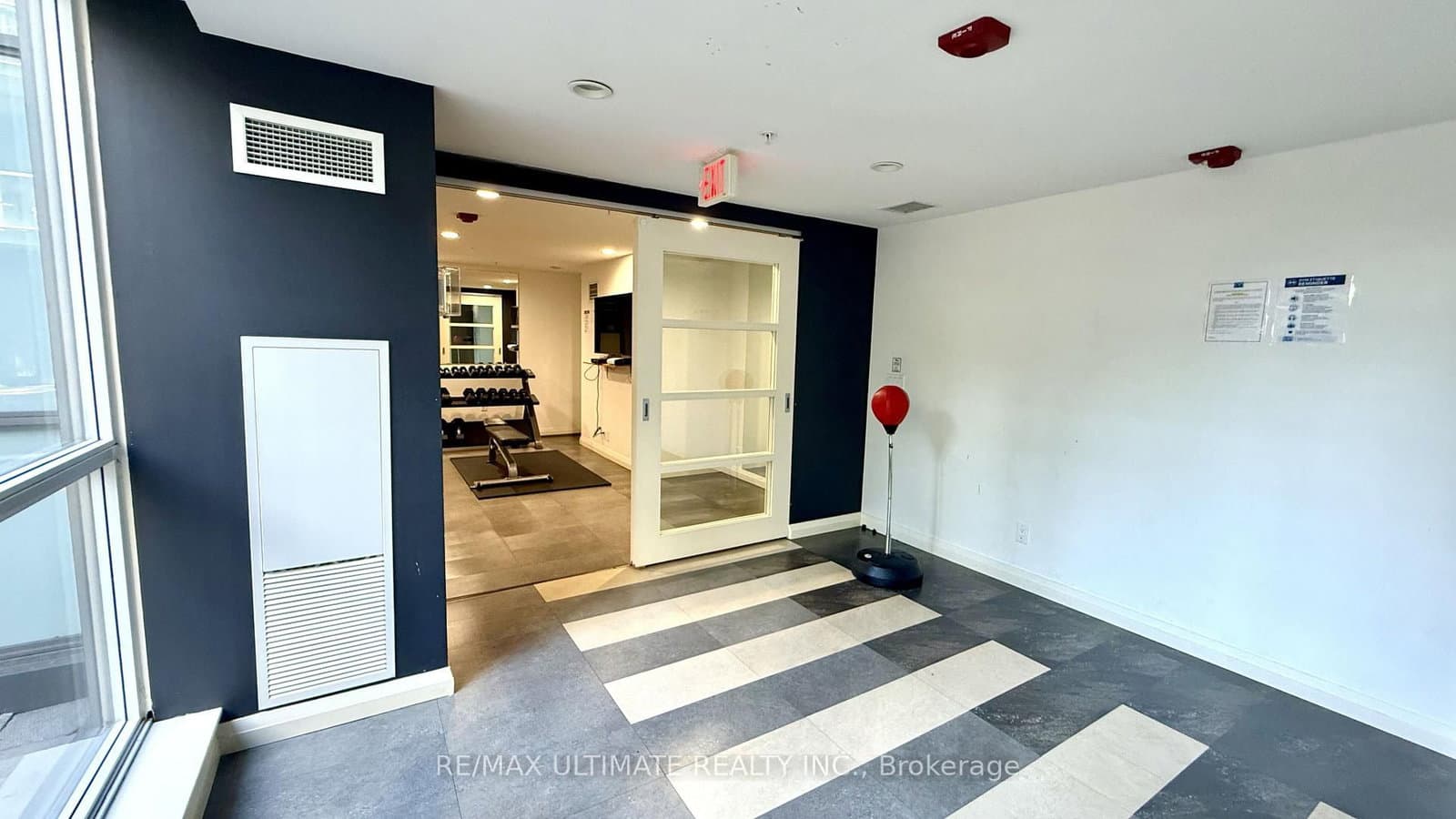 15 James Finlay Way, Unit 723 thumbnail 34