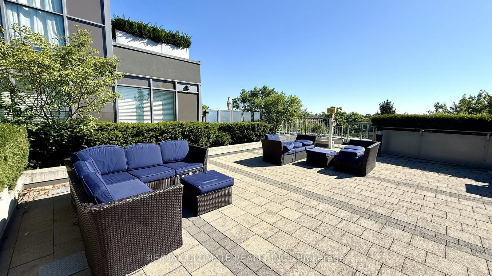 15 James Finlay Way, Unit 723 thumbnail 40