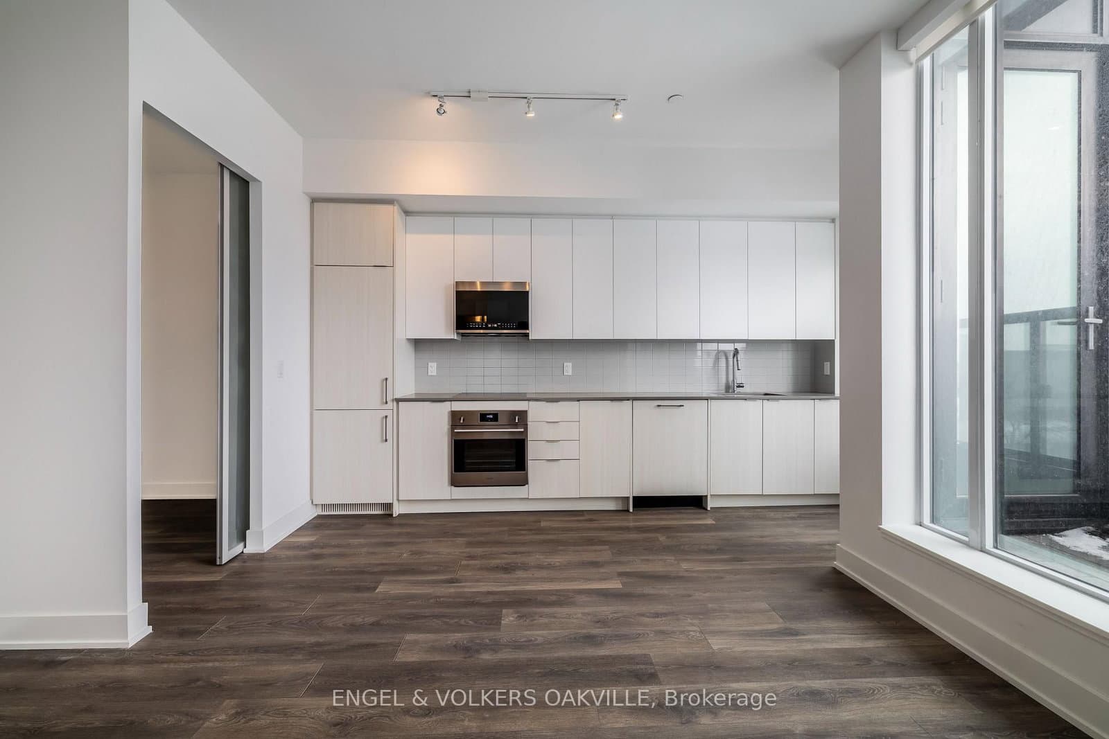 2481 Taunton Road, Unit 248 thumbnail 8