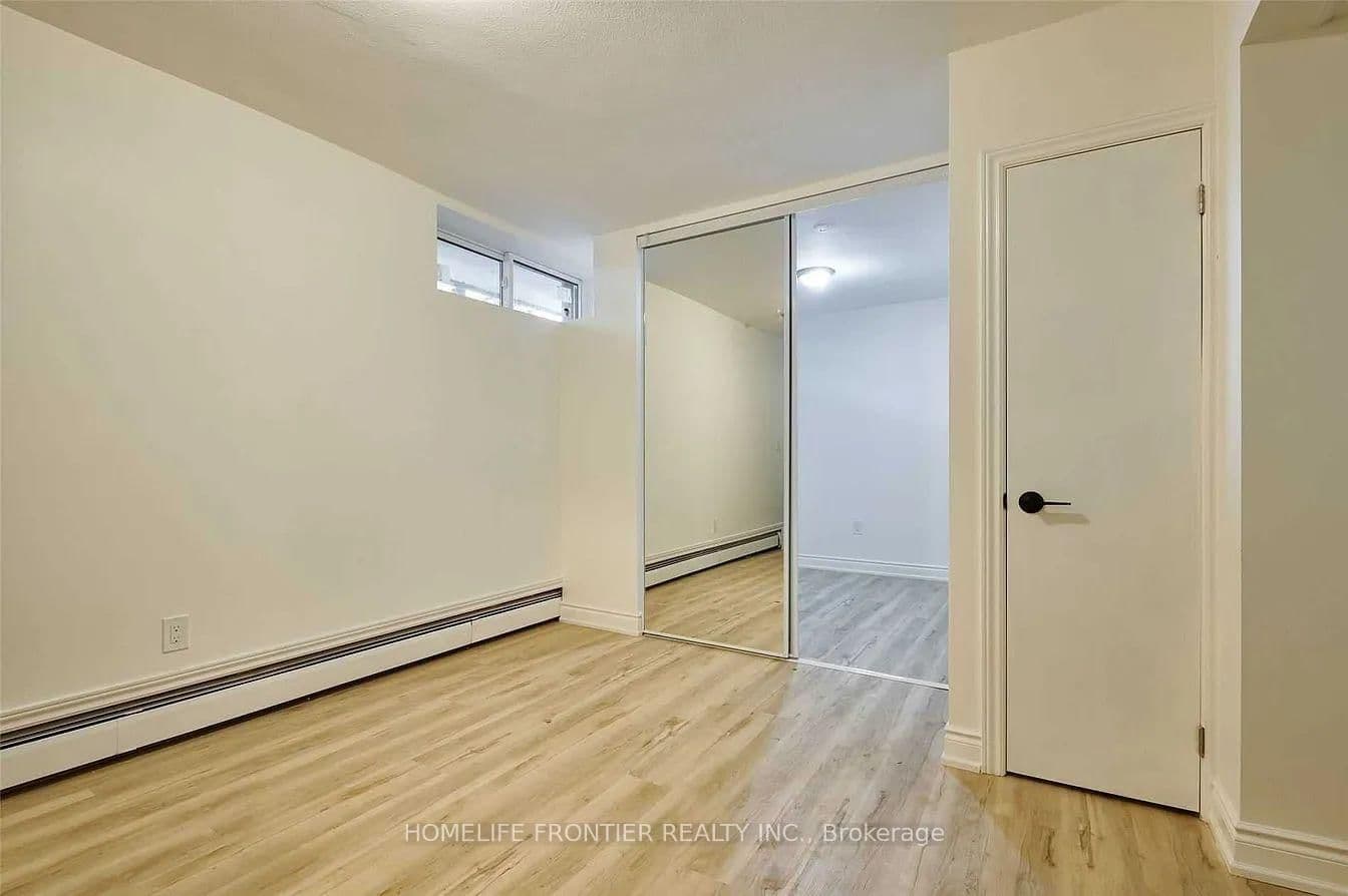 291 Scarlett Road, Unit 101 thumbnail 11