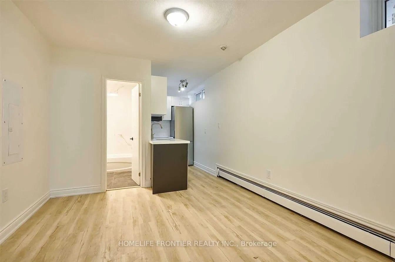 291 Scarlett Road, Unit 101 thumbnail 15