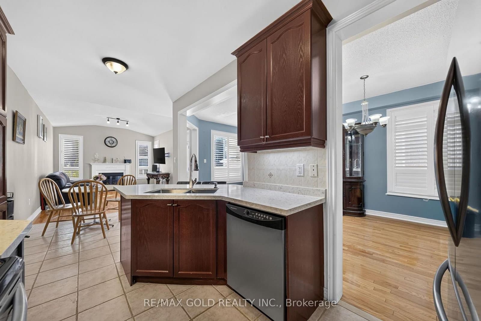 104 Everingham Circle thumbnail 15