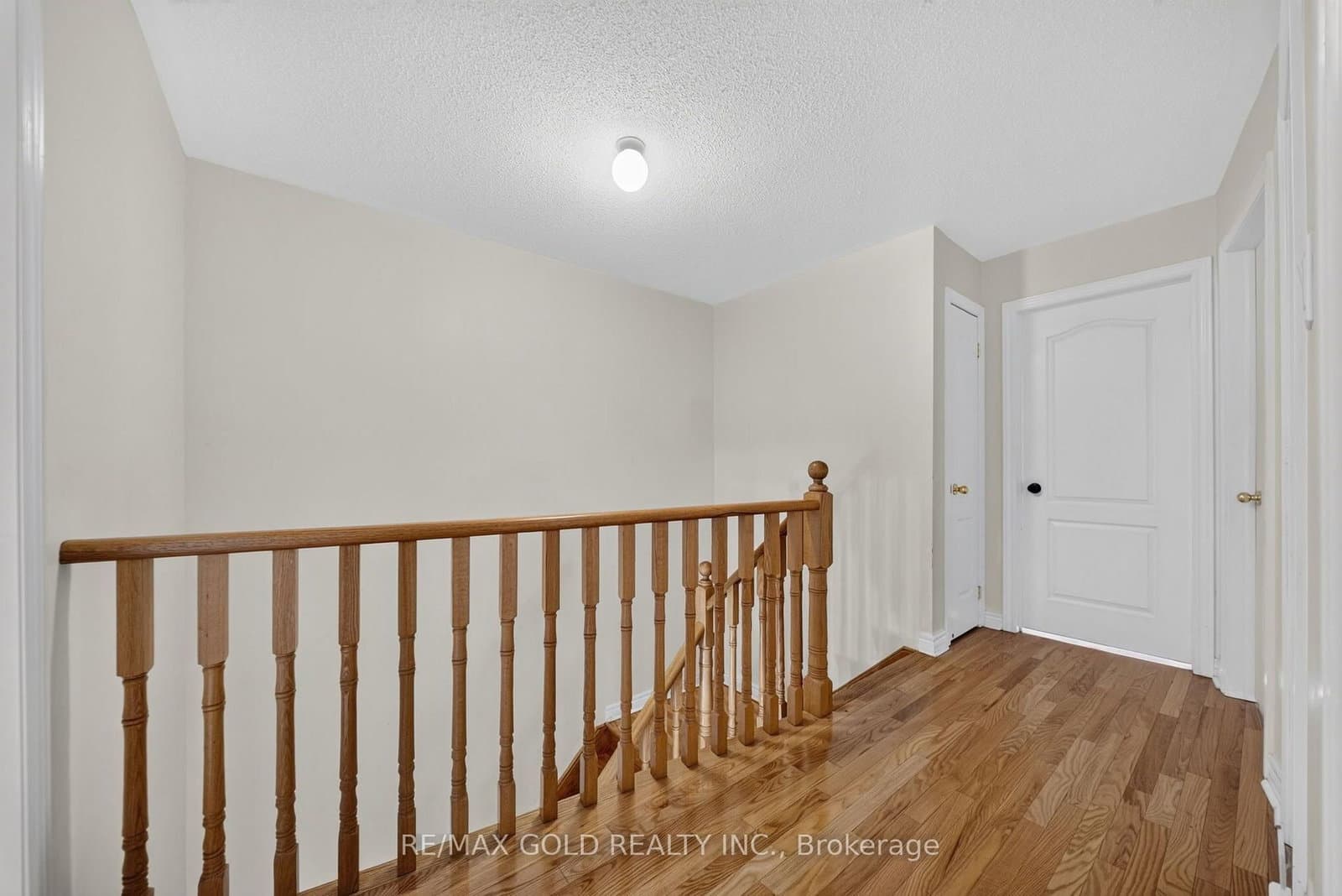 104 Everingham Circle thumbnail 21