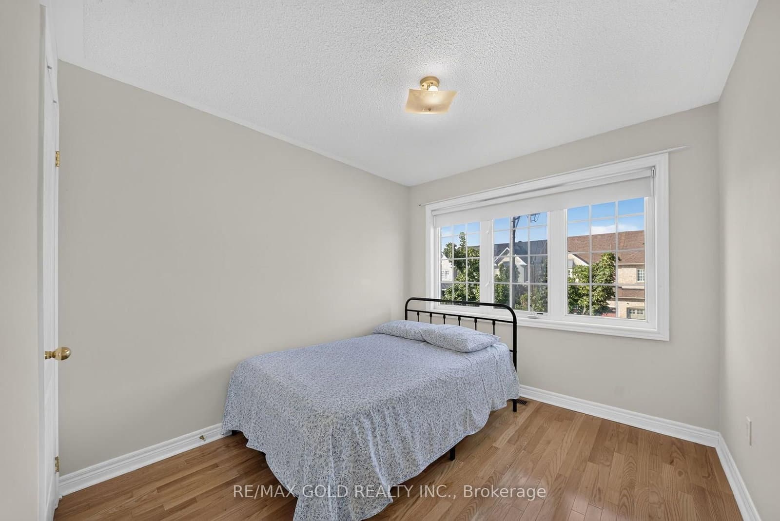 104 Everingham Circle thumbnail 30