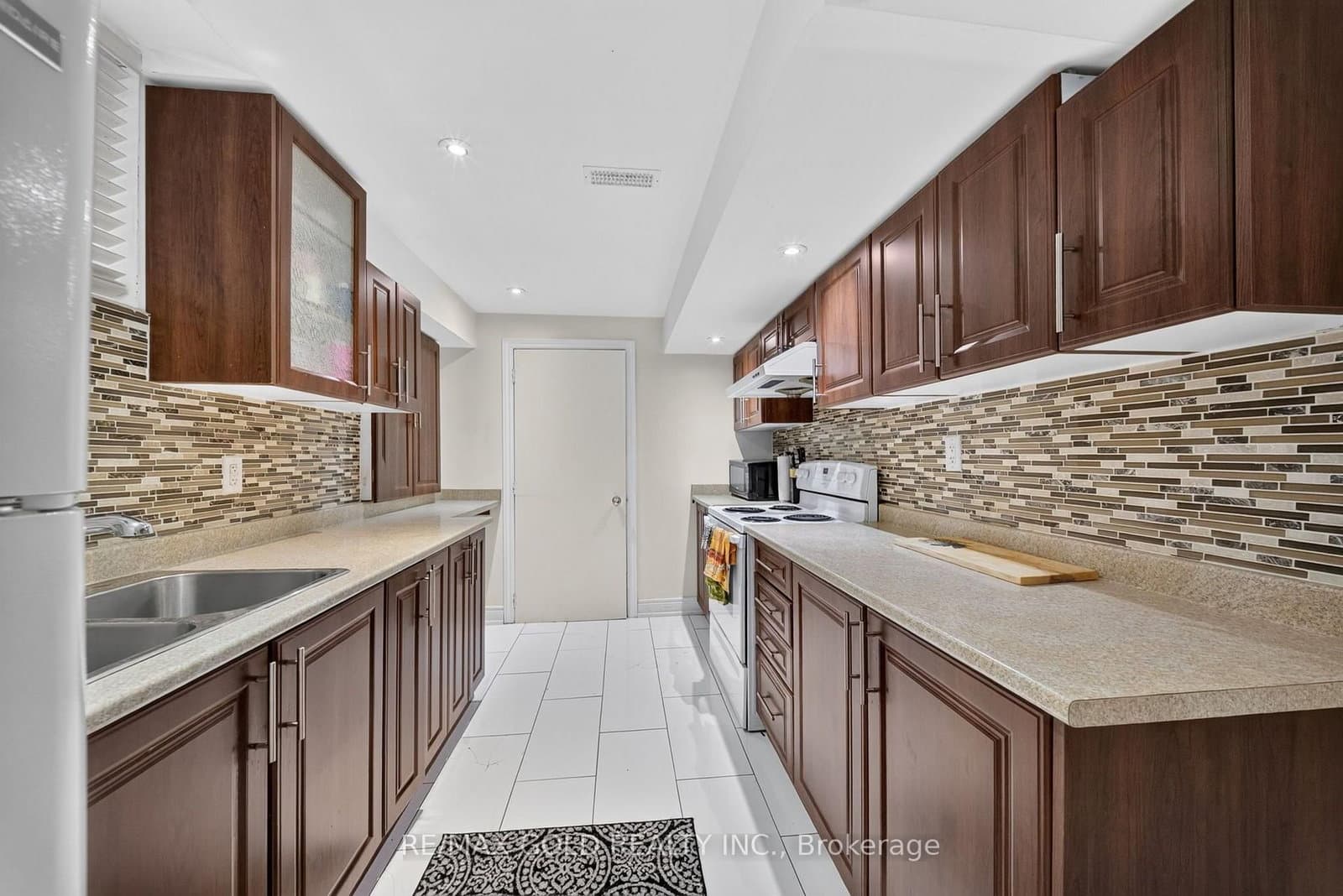 104 Everingham Circle thumbnail 34