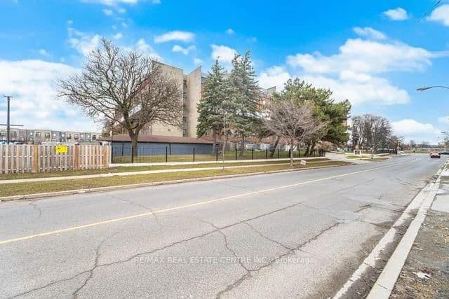 10 Eddystone Avenue, Unit 255 thumbnail 3