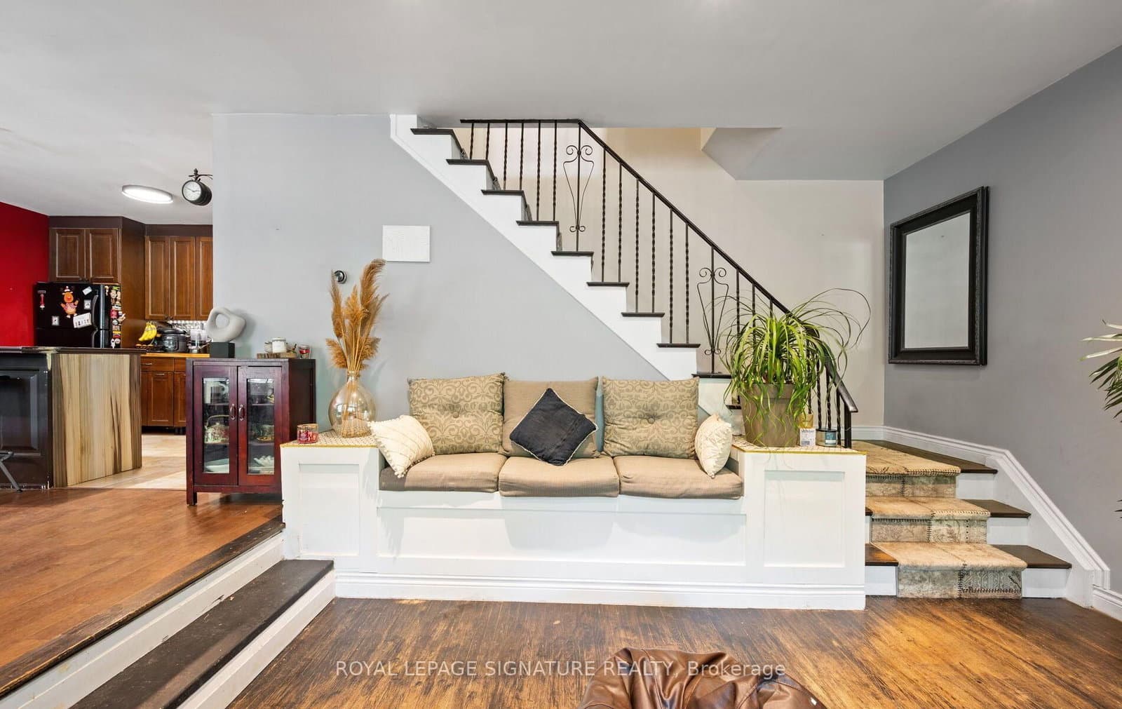 61 Ardglen Drive, Unit 9 thumbnail 12