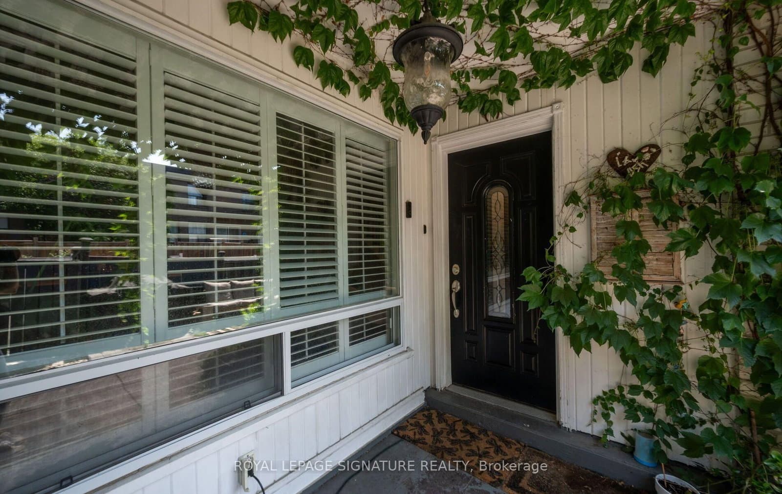 61 Ardglen Drive, Unit 9 thumbnail 4