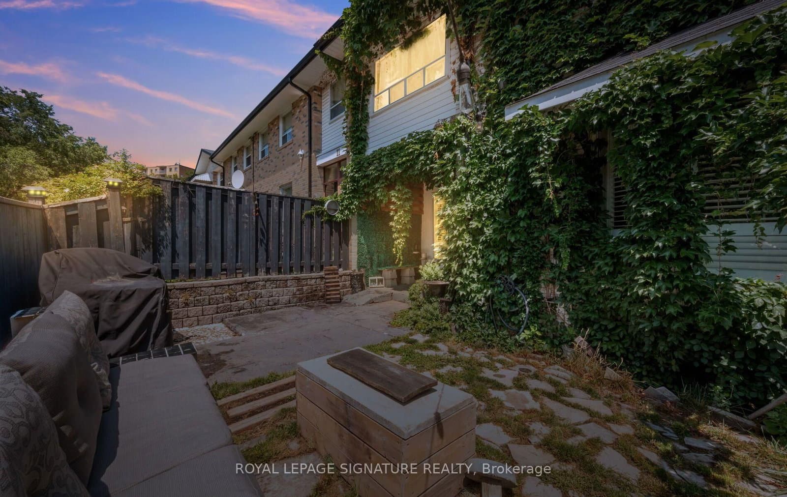 61 Ardglen Drive, Unit 9 thumbnail 48
