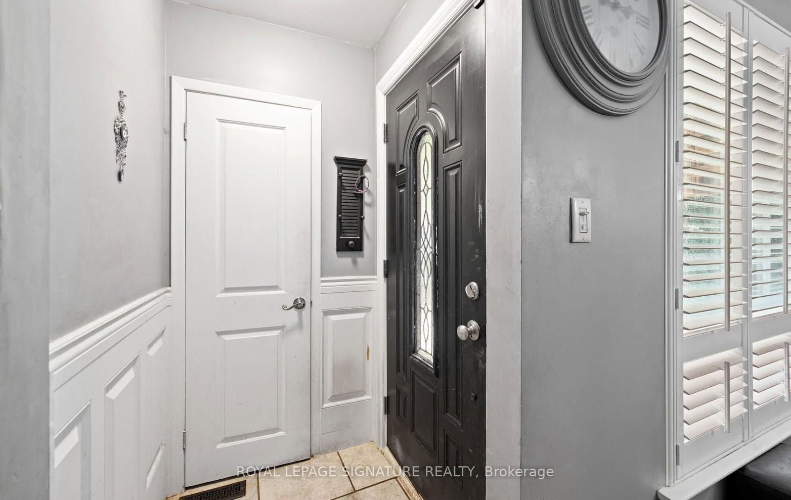 61 Ardglen Drive, Unit 9 thumbnail 5
