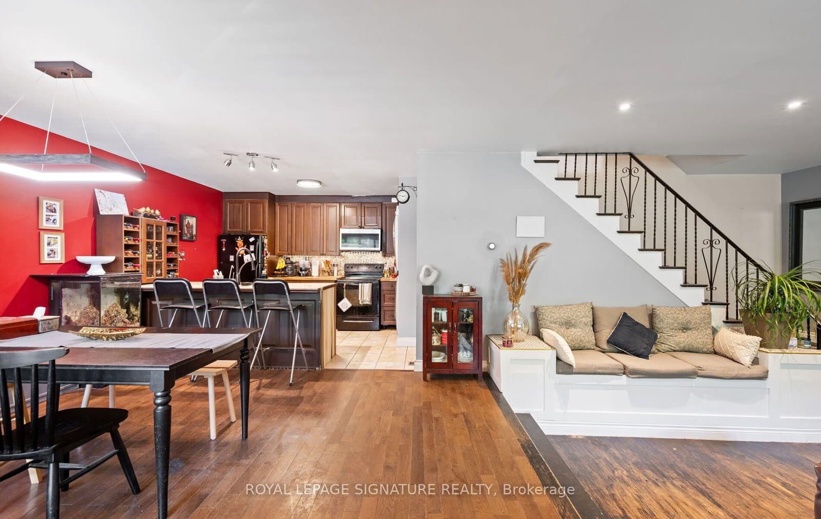 61 Ardglen Drive, Unit 9 thumbnail 8