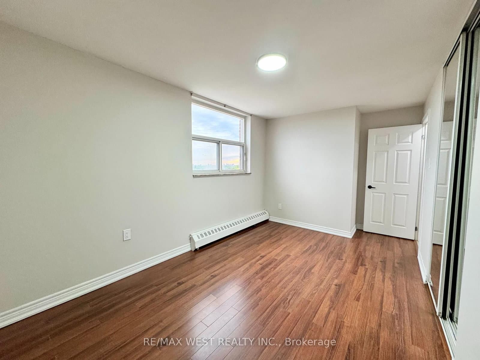 3533 Derry Road E, Unit 709 thumbnail 16