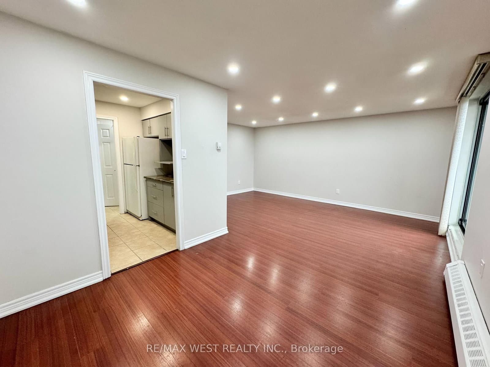 3533 Derry Road E, Unit 709 thumbnail 5