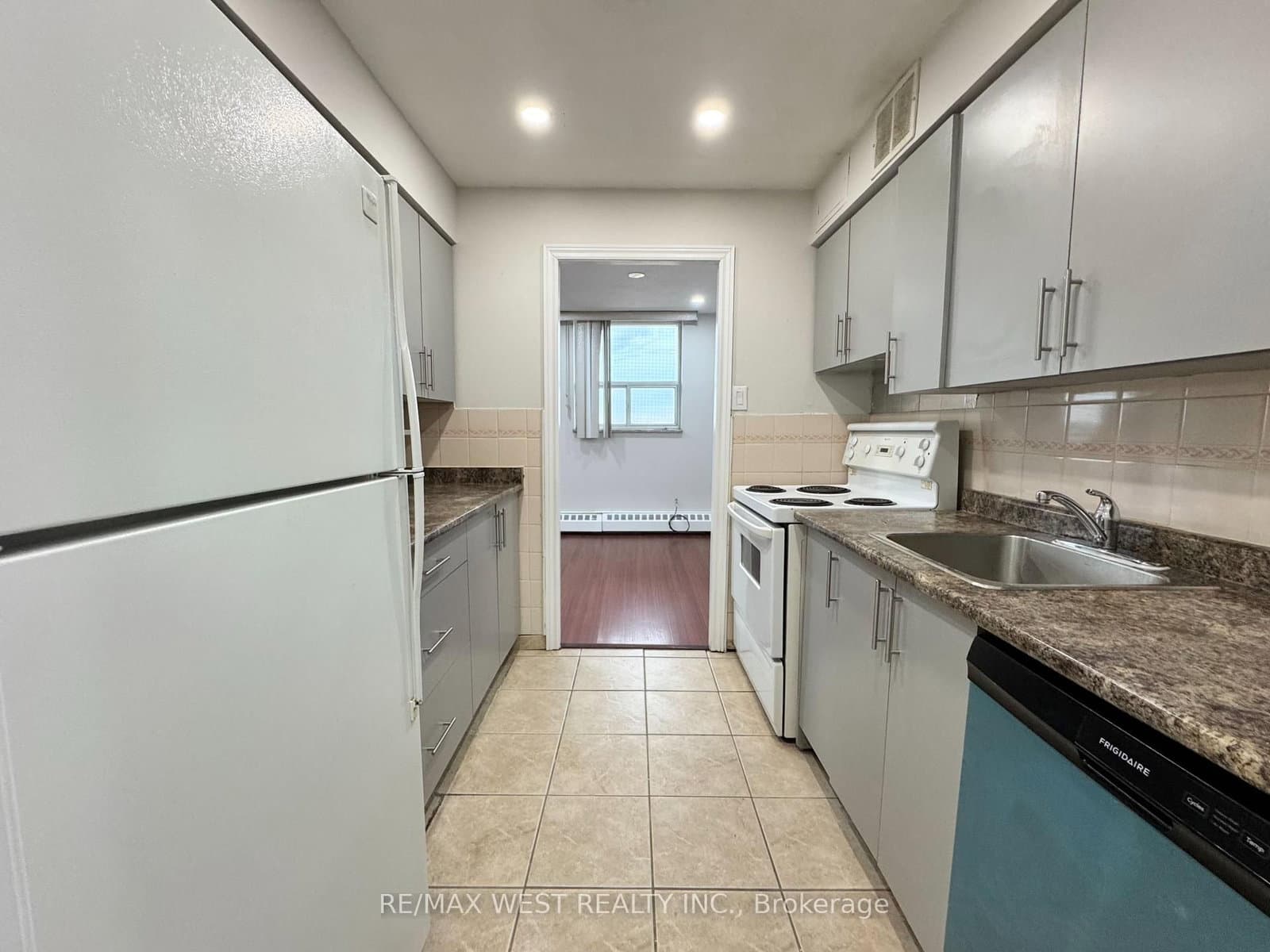3533 Derry Road E, Unit 709 thumbnail 10