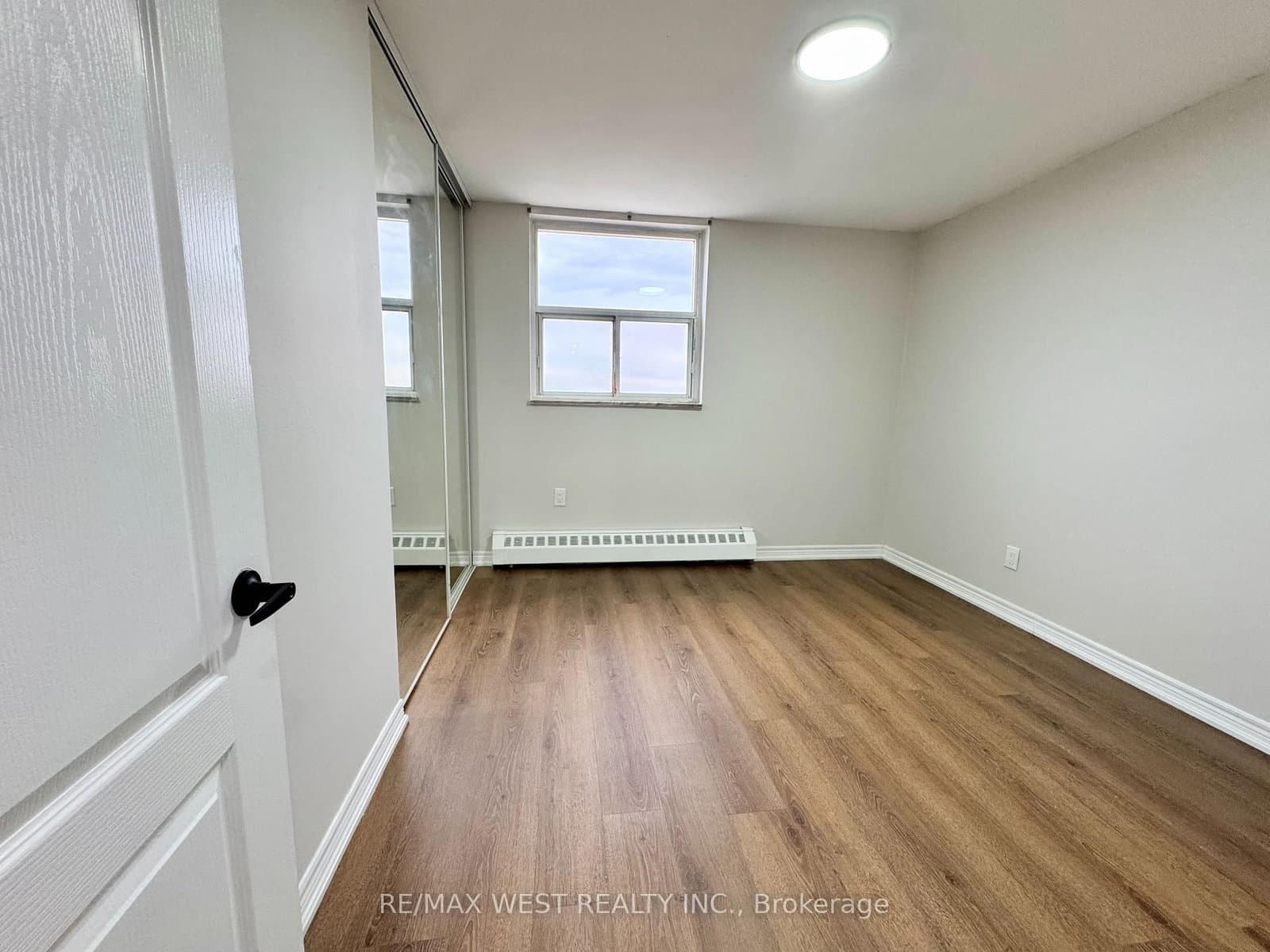 3533 Derry Road E, Unit 709 thumbnail 11