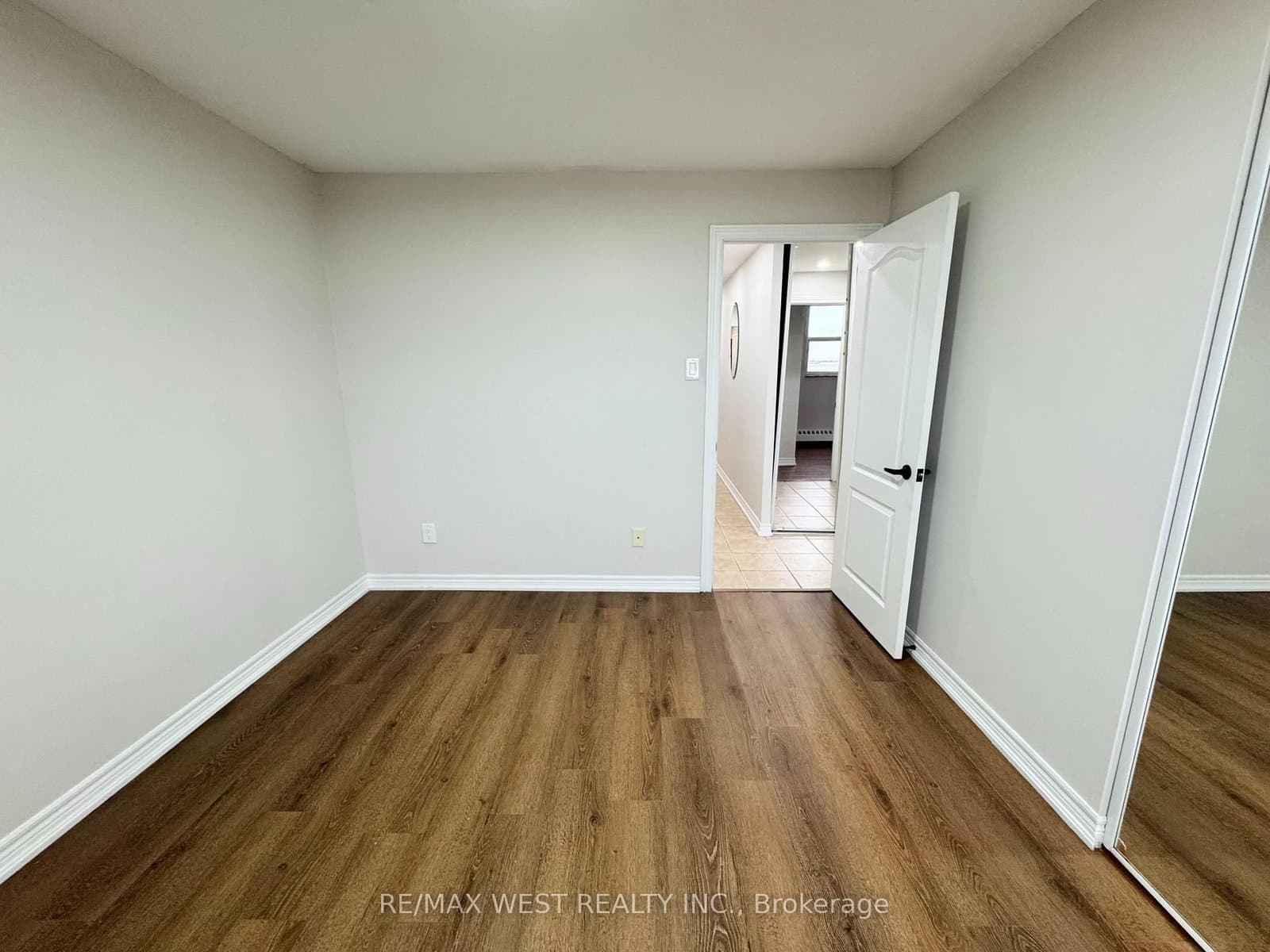 3533 Derry Road E, Unit 709 thumbnail 13