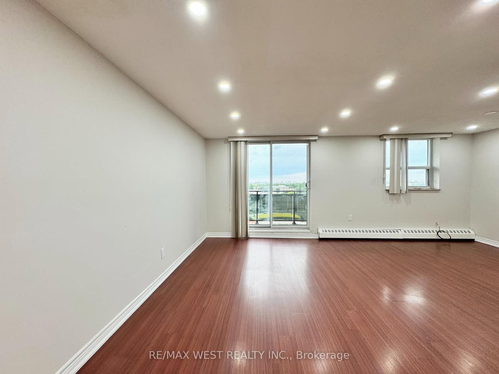 3533 Derry Road E, Unit 709 thumbnail 3