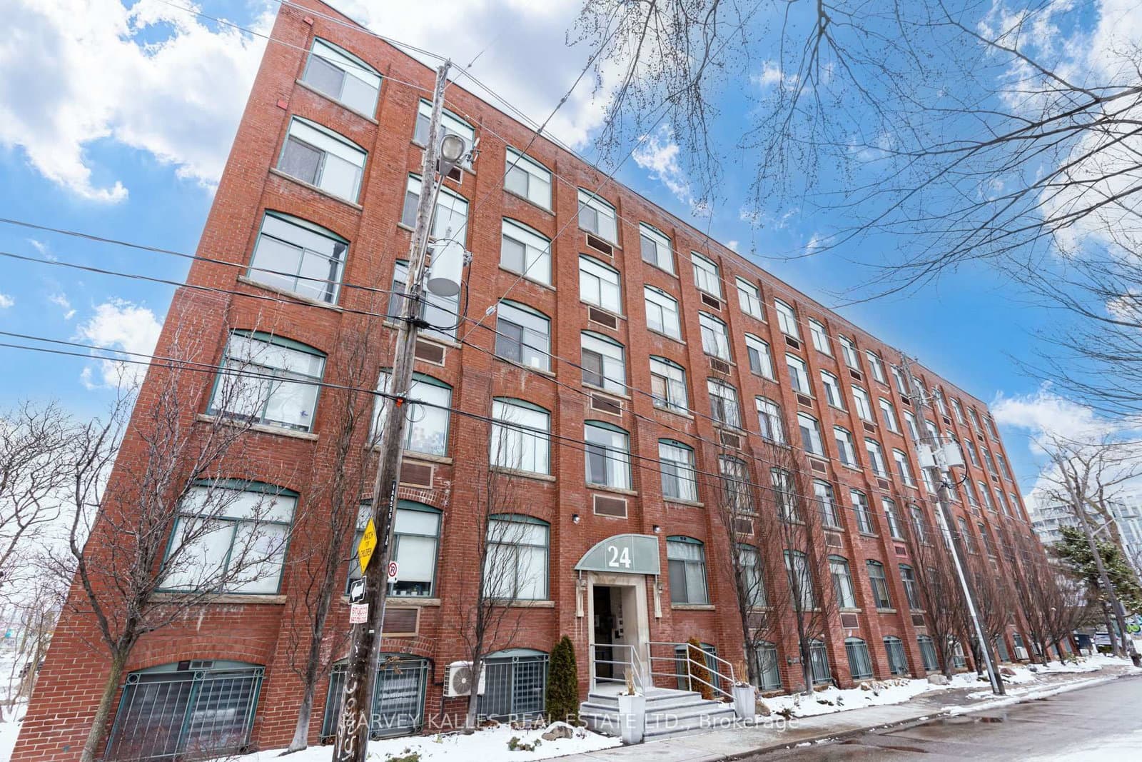 24 Noble Street, Unit 304 thumbnail 2