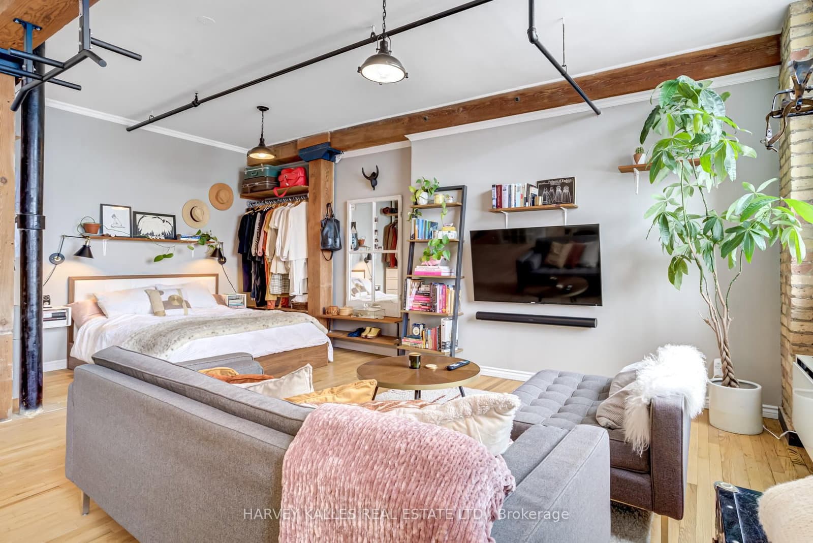 24 Noble Street, Unit 304 thumbnail 22
