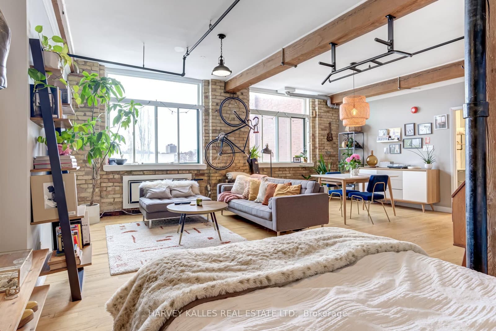 24 Noble Street, Unit 304 thumbnail 25