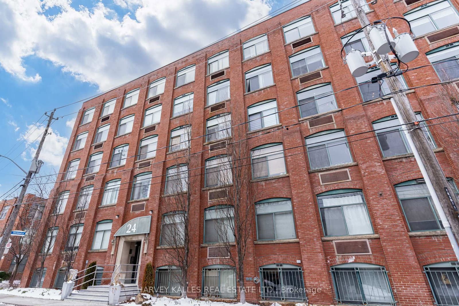 24 Noble Street, Unit 304 thumbnail 4