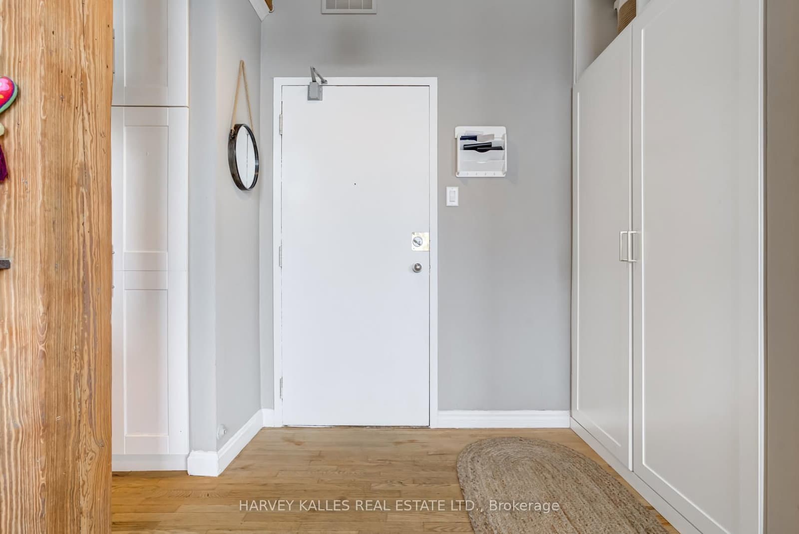 24 Noble Street, Unit 304 thumbnail 5