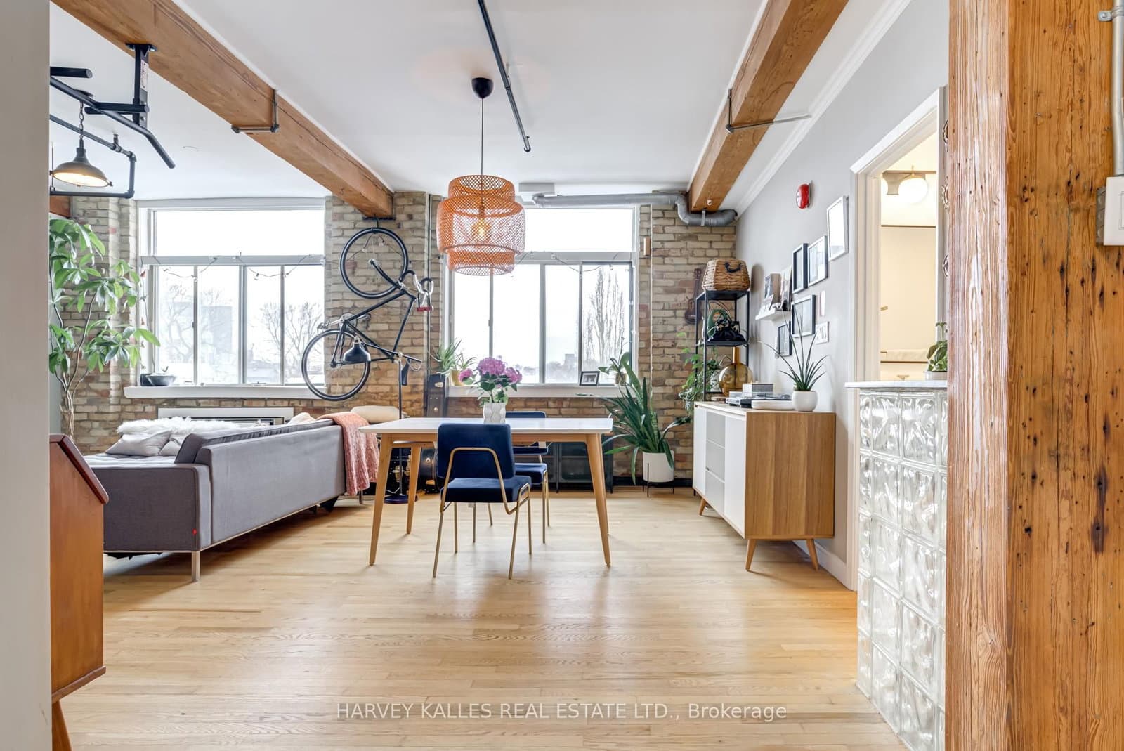 24 Noble Street, Unit 304 thumbnail 6