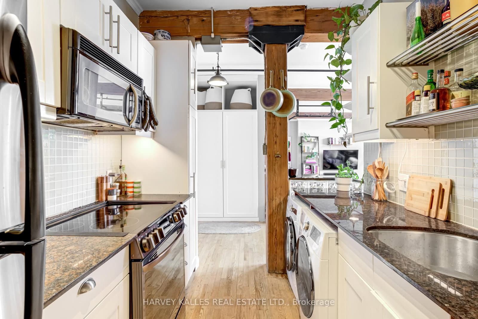 24 Noble Street, Unit 304 thumbnail 9