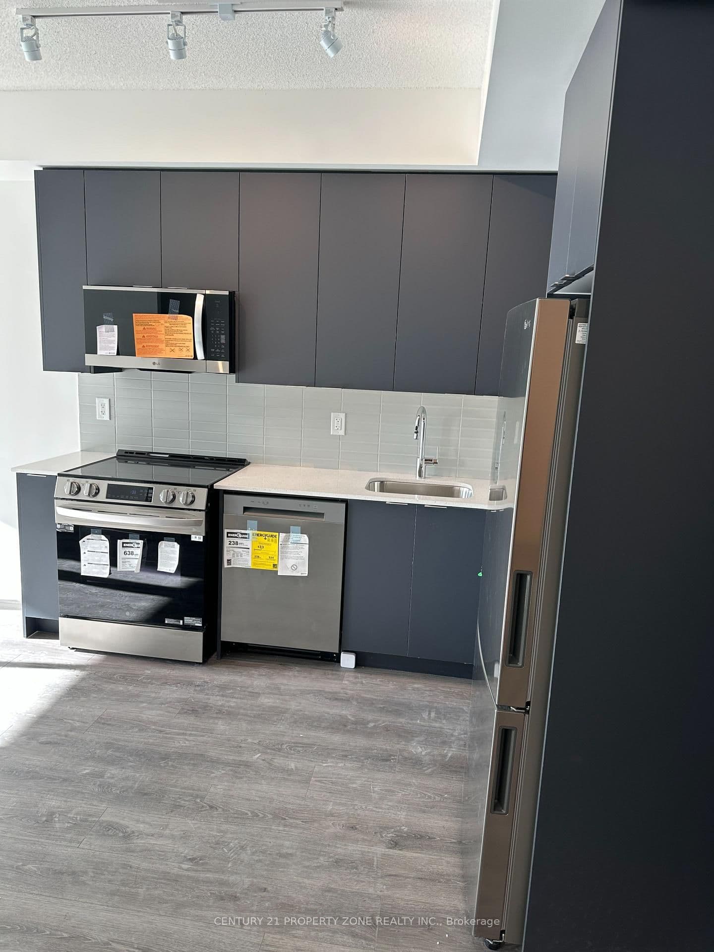 225 Malta Avenue, Unit 616 thumbnail 9