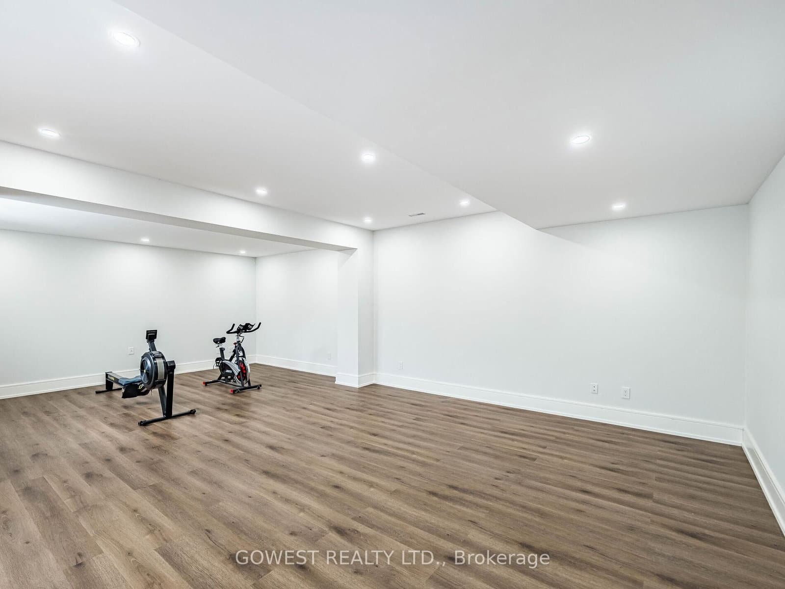 402 Niar Avenue thumbnail 35