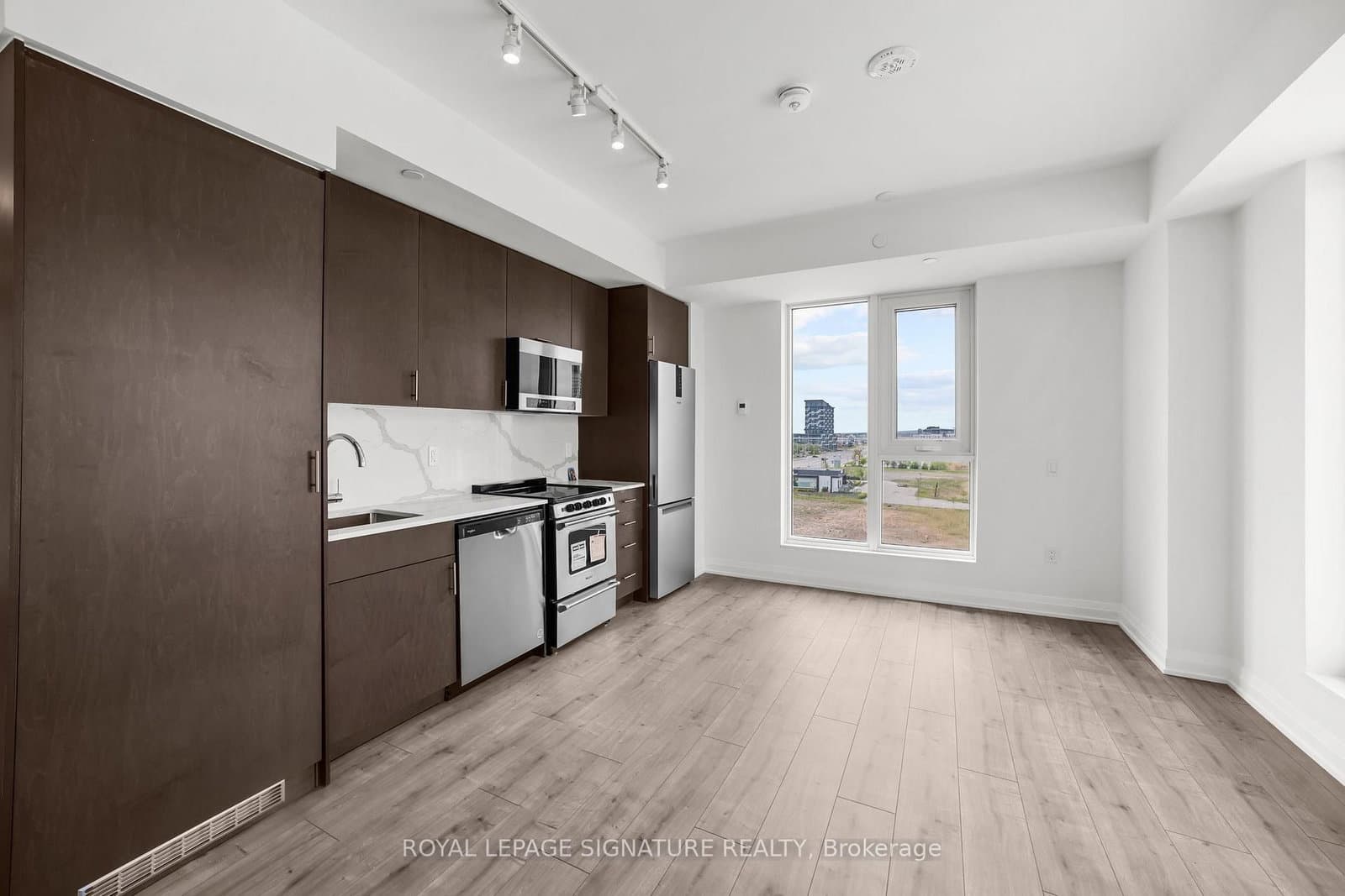 412 Silver Maple Road, Unit 716 thumbnail 14