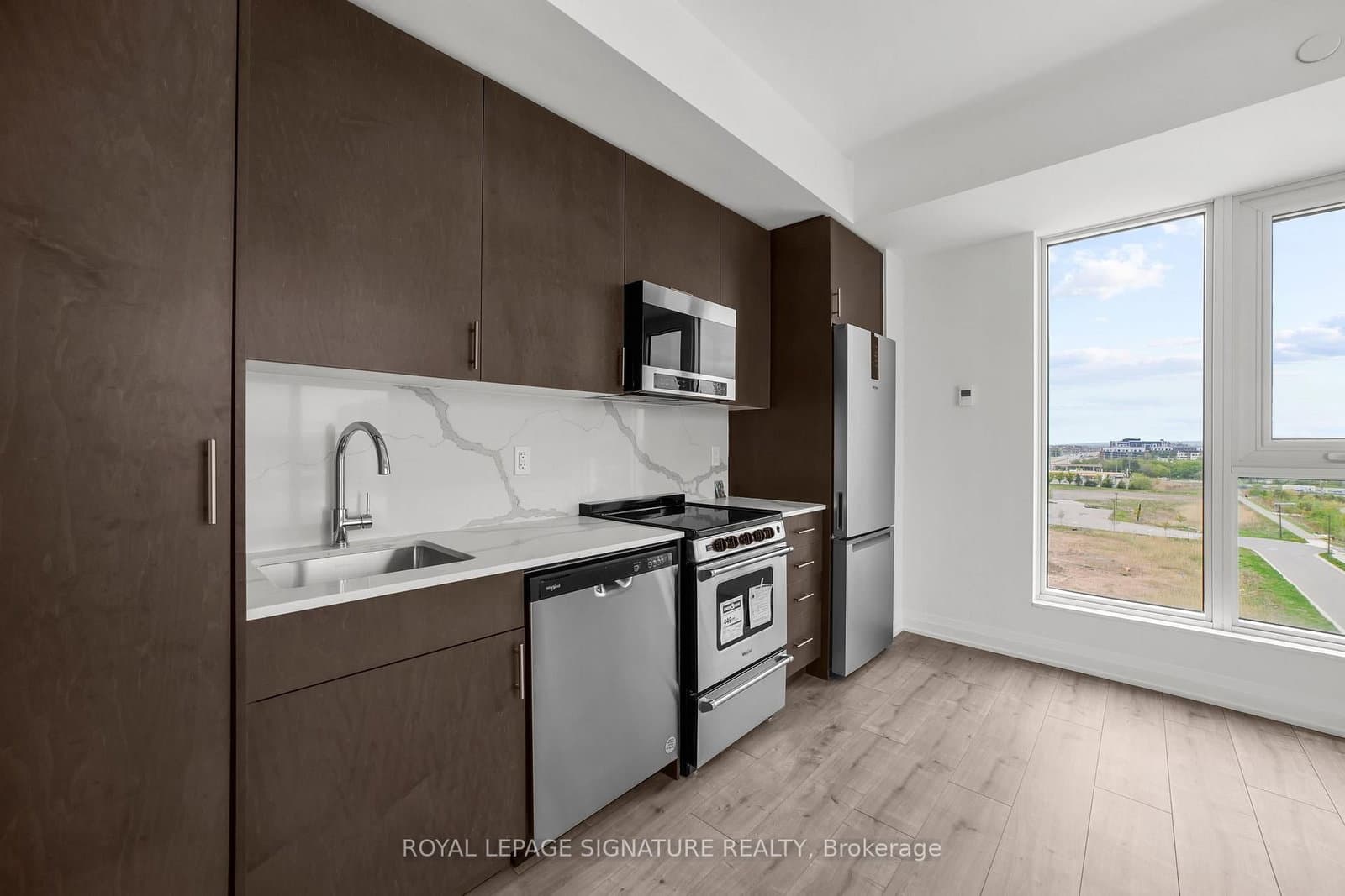 412 Silver Maple Road, Unit 716 thumbnail 17