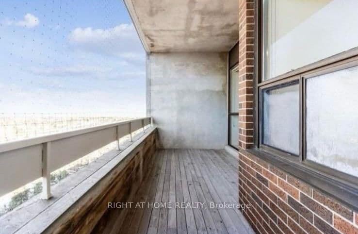 25 Kensington Road, Unit 1912 thumbnail 15