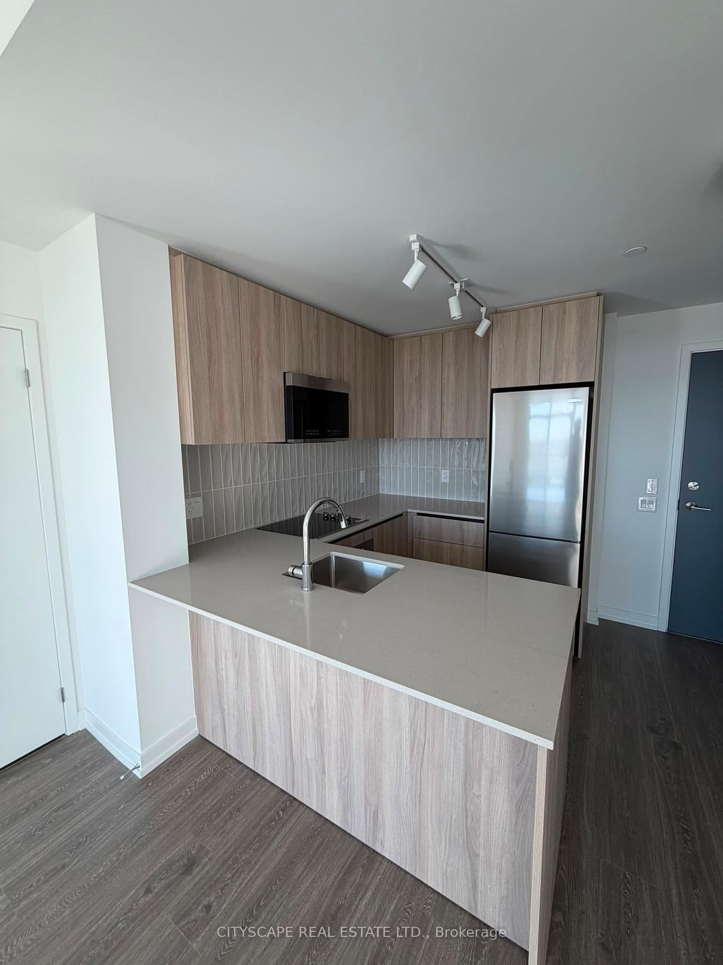 2485 Eglinton Avenue W, Unit 1323 thumbnail 10