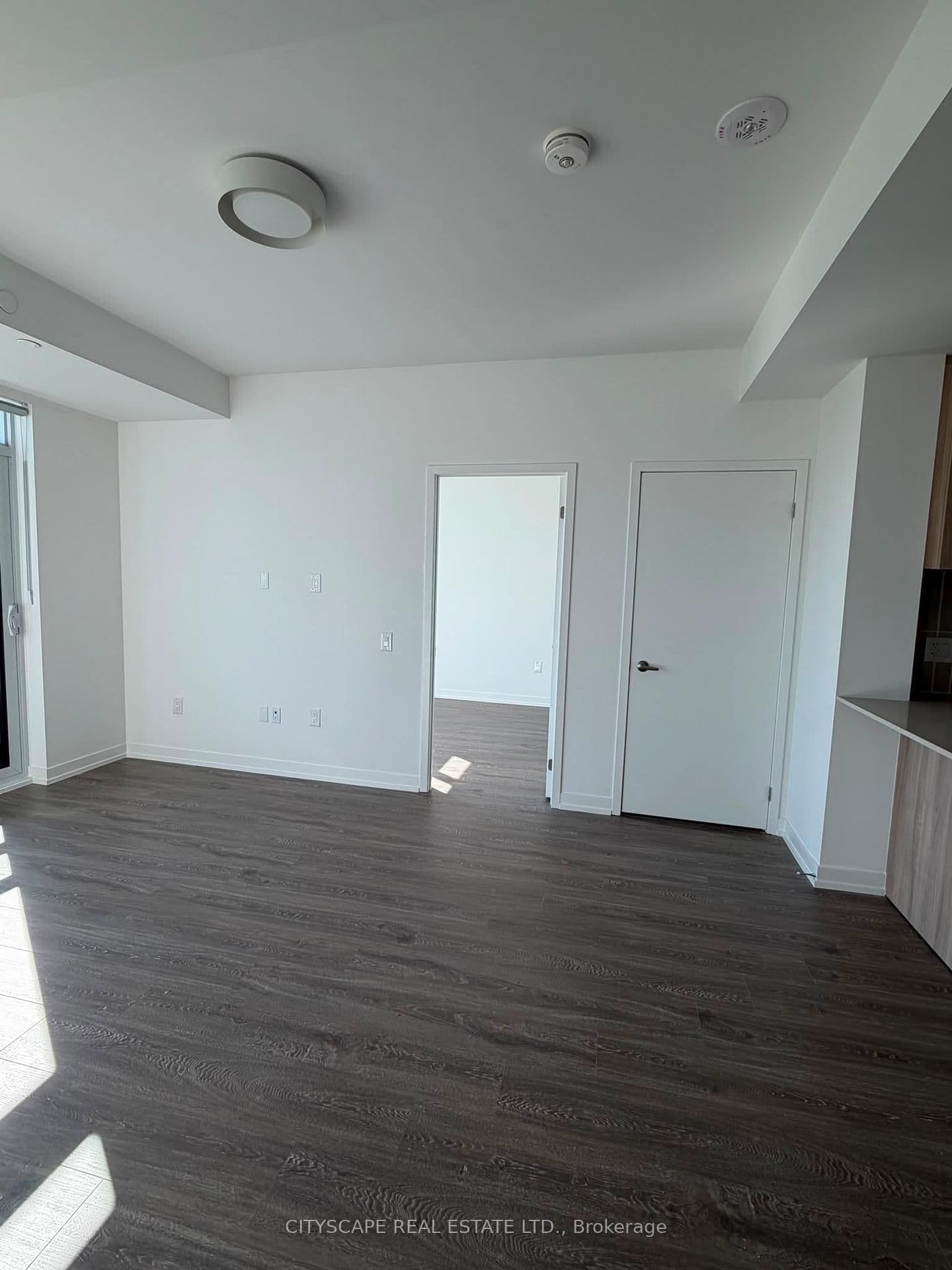 2485 Eglinton Avenue W, Unit 1323 thumbnail 29