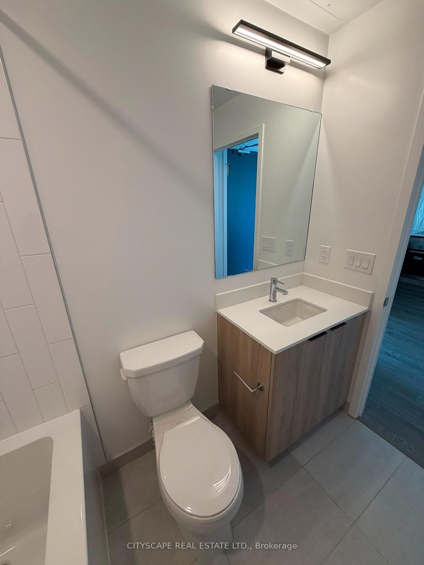 2485 Eglinton Avenue W, Unit 1323 thumbnail 5