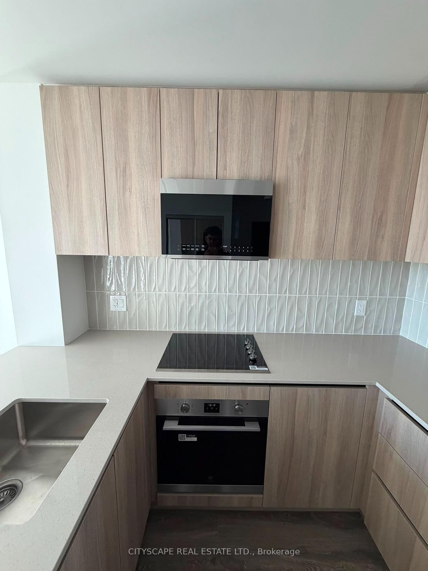 2485 Eglinton Avenue W, Unit 1323 thumbnail 9