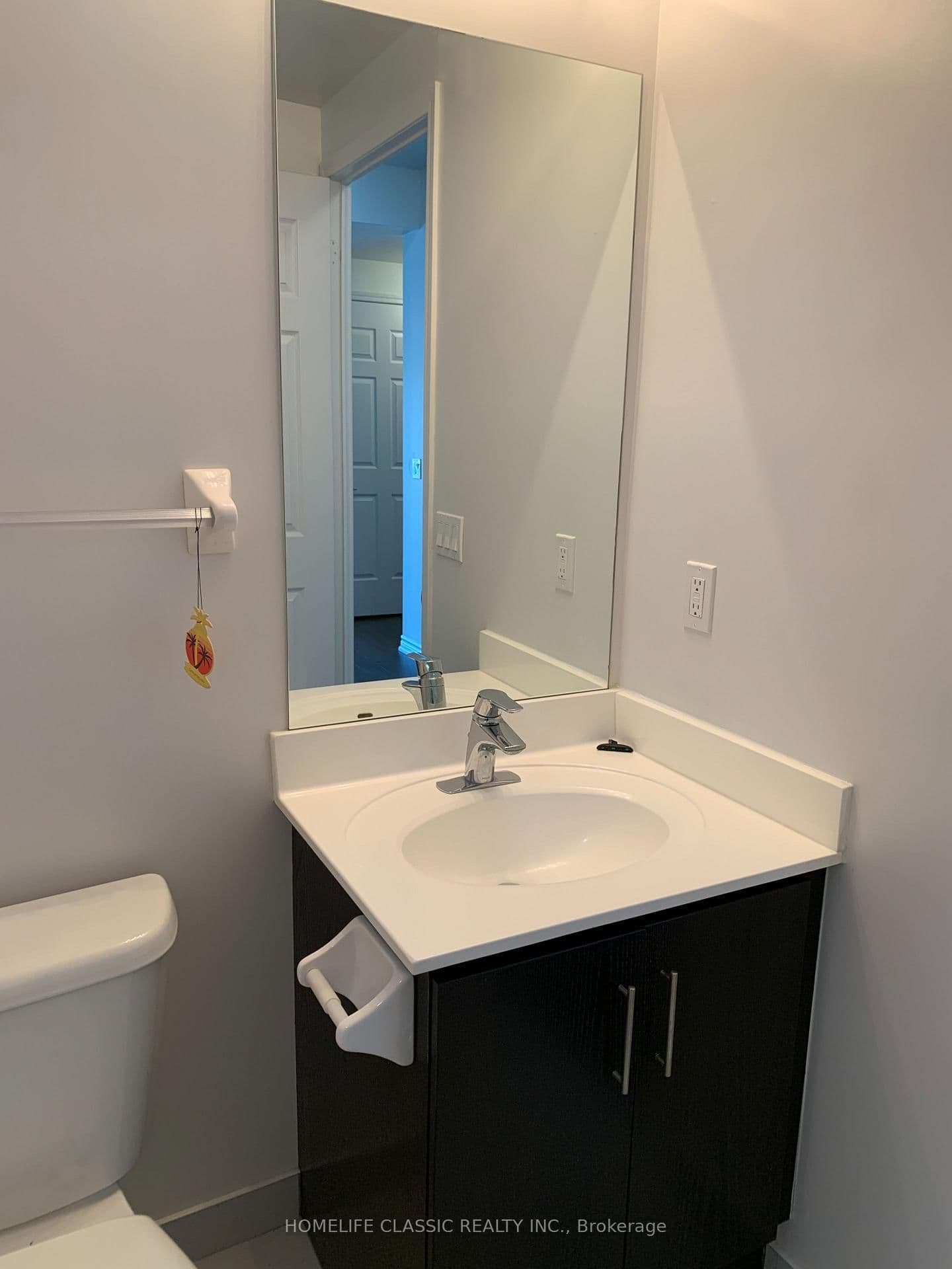15 James Finlay Way, Unit 611 thumbnail 19