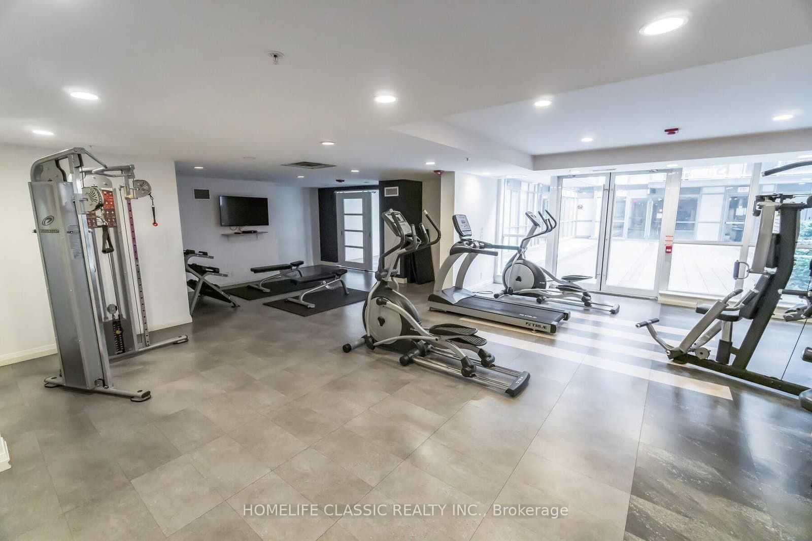 15 James Finlay Way, Unit 611 thumbnail 23