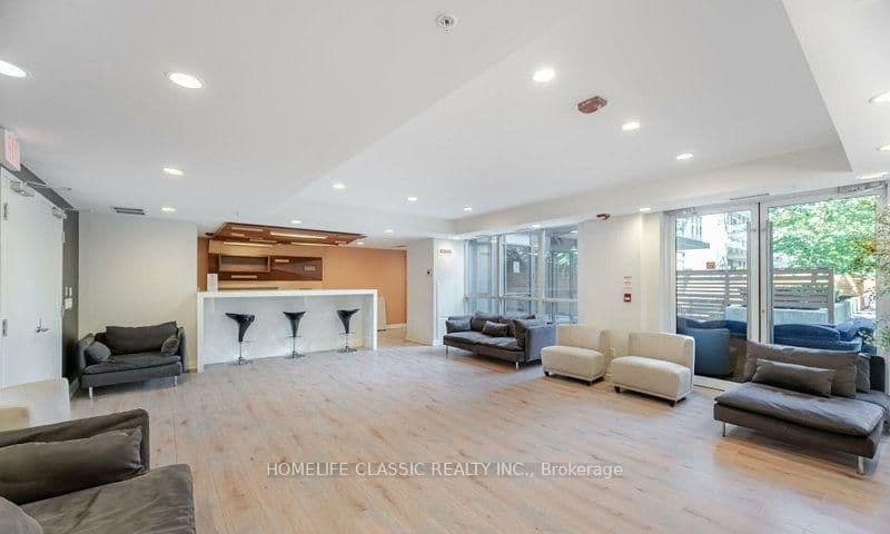 15 James Finlay Way, Unit 611 thumbnail 25